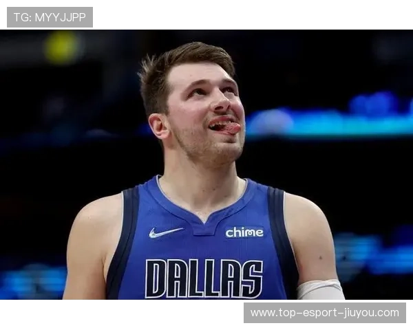 东契奇背身单挑得分,独行侠得分持续拉高 东契奇背身单挑得分,独行侠得分持续拉高