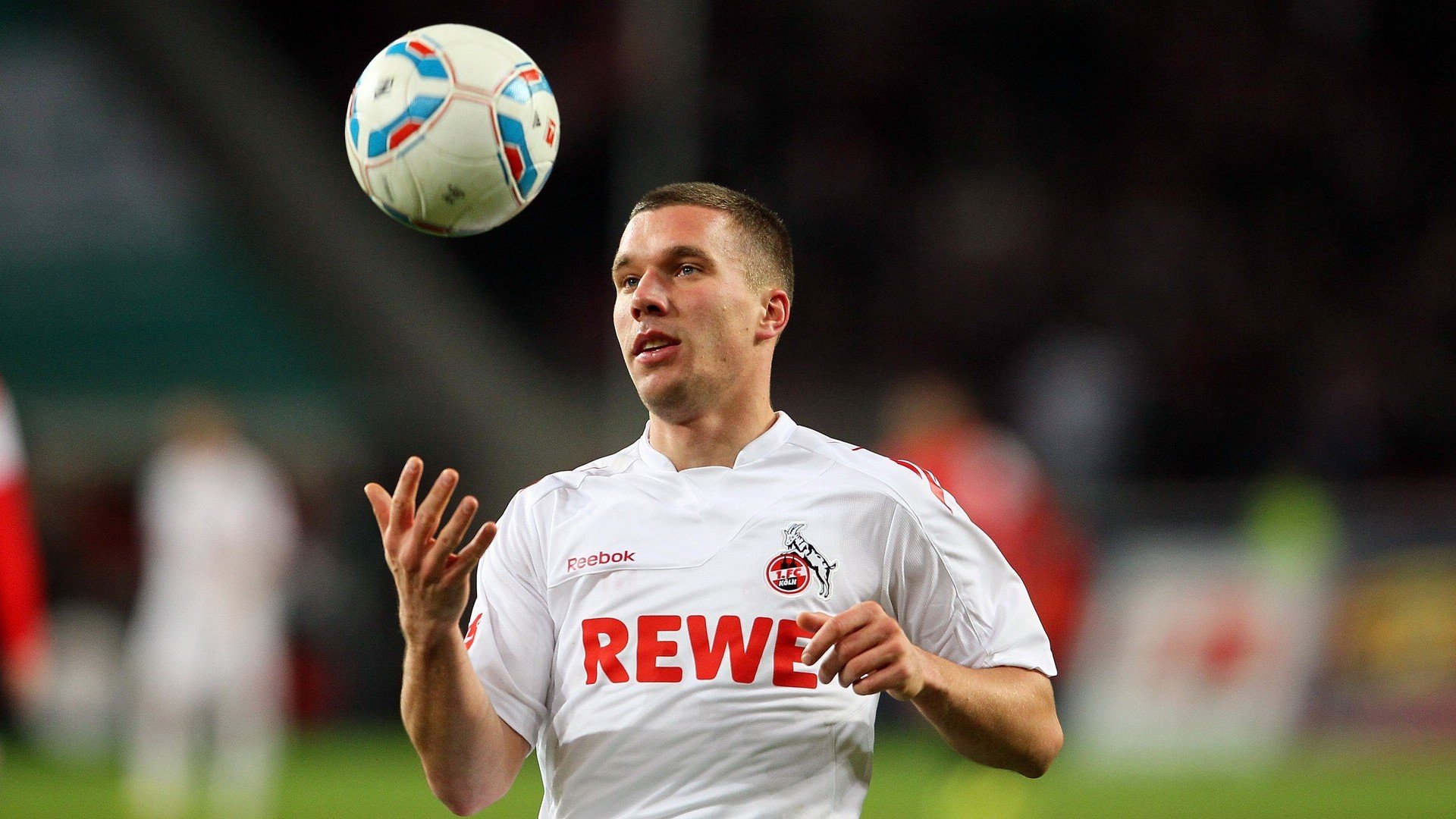 《英雄联盟》“全球预选”火爆进行，谁将一战封神？